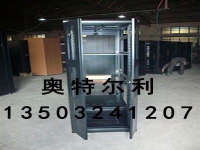 機(jī)柜種類(lèi)繁多